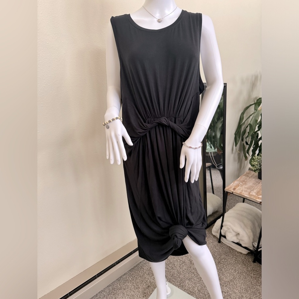 NWT 24/7 Comfort Apparel Black Dress